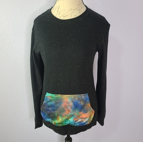 ON THE BYAS Pocket Galaxy Cosmic Colorful Crew Neck - Picture 2 of 13